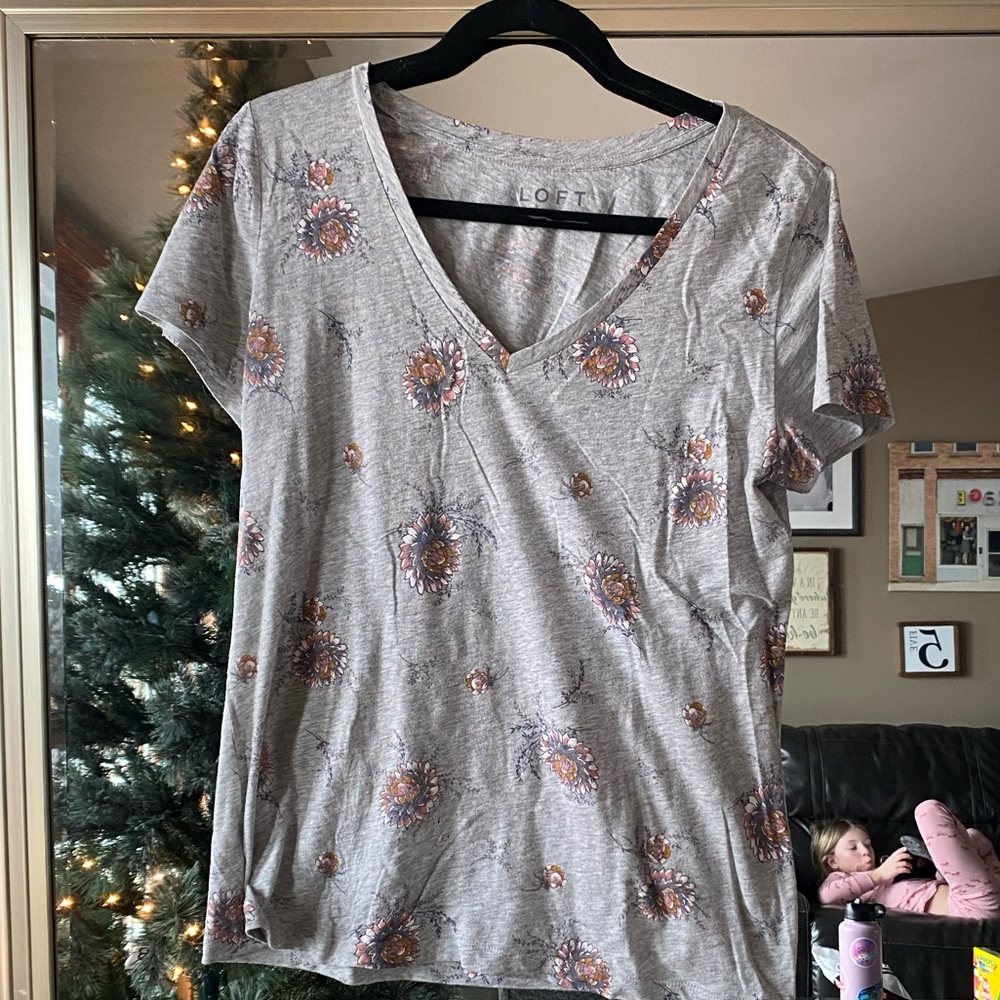 Floral tee